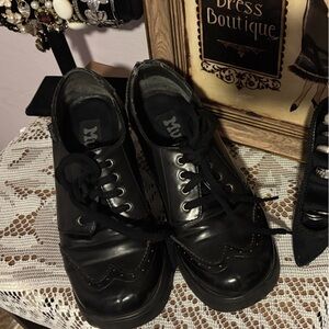 Rare Mudd Black Chunky Heel Oxford Shoes